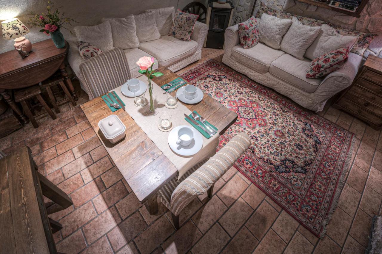 B&B Il Grottino Di อัสแซร์จิ ภายนอก รูปภาพ
