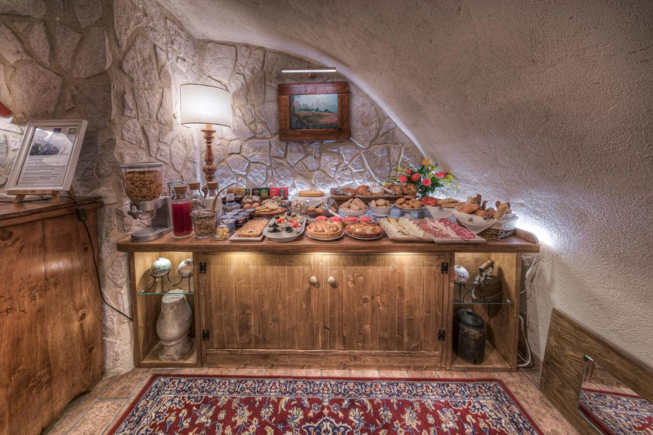 B&B Il Grottino Di อัสแซร์จิ ภายนอก รูปภาพ