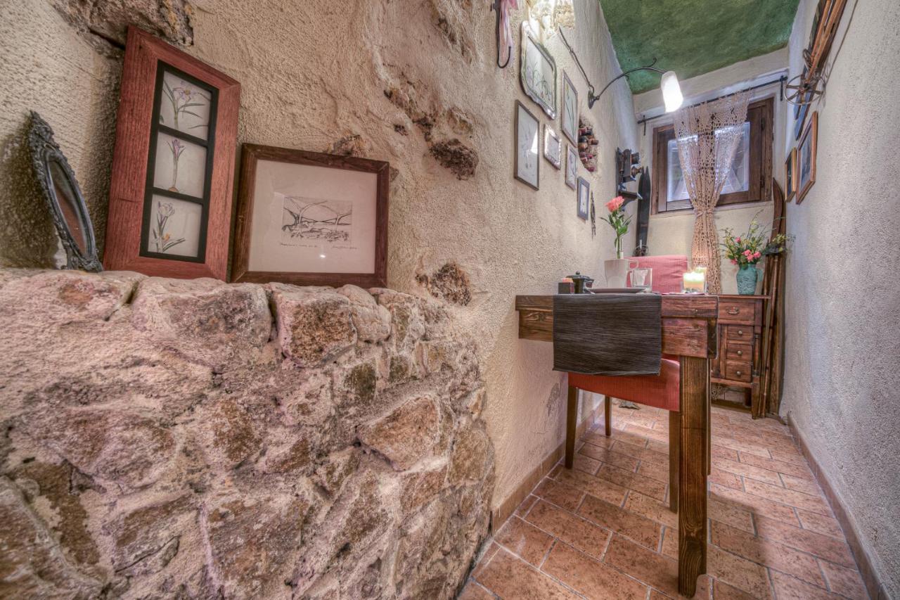 B&B Il Grottino Di อัสแซร์จิ ภายนอก รูปภาพ