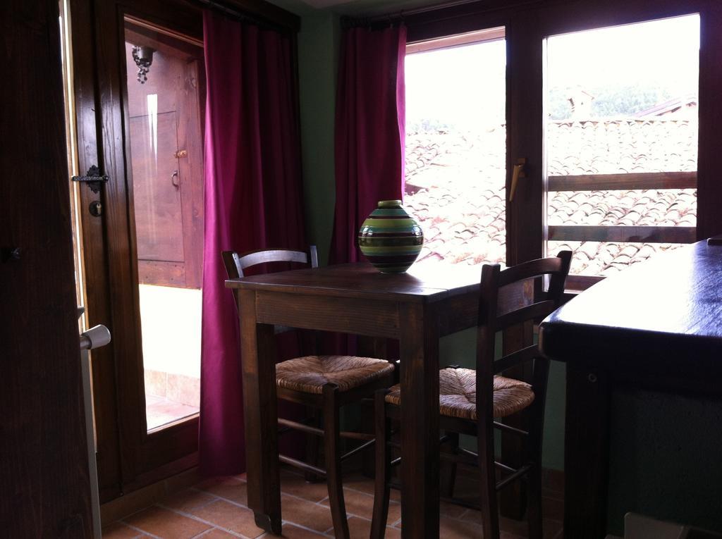 B&B Il Grottino Di อัสแซร์จิ ห้อง รูปภาพ